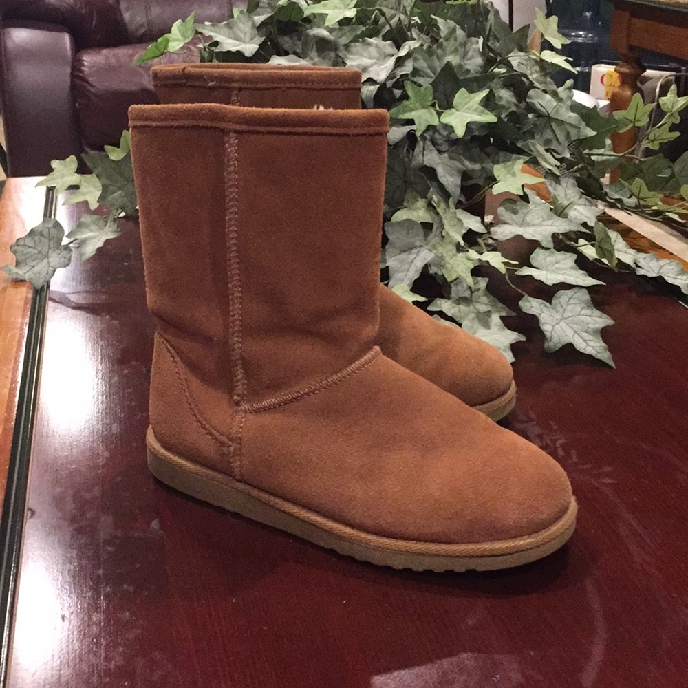 Xhilaration by Target Ugg style boots